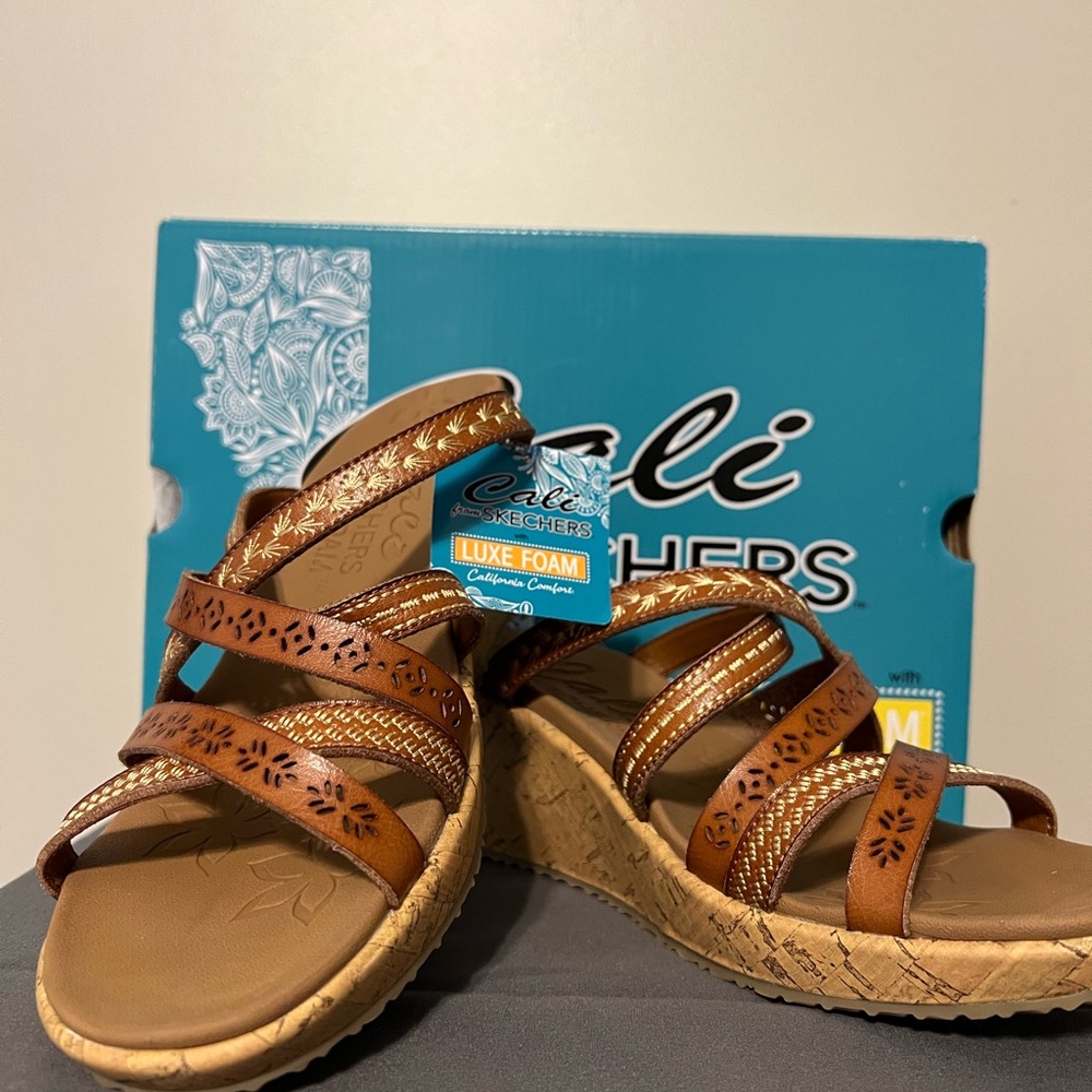 NWT Cali by Skechers Women’s Wedge Sandals;
Style: Tiger Posse; Sz 8; Vegan - Picture 8 of 13